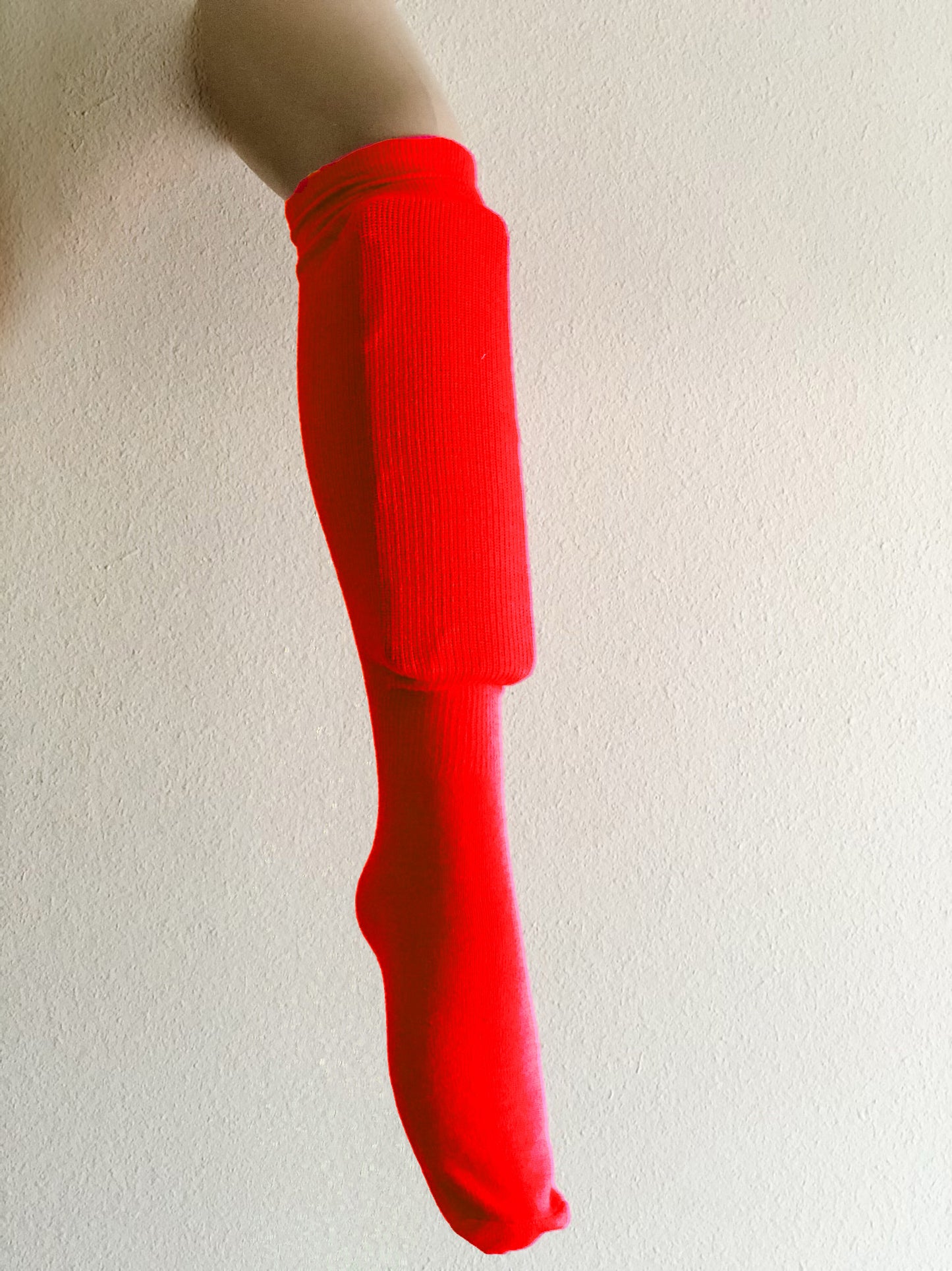 SHIN GUARD SOCKS- Red